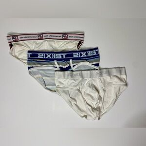 3 medium men’s briefs white and stripes